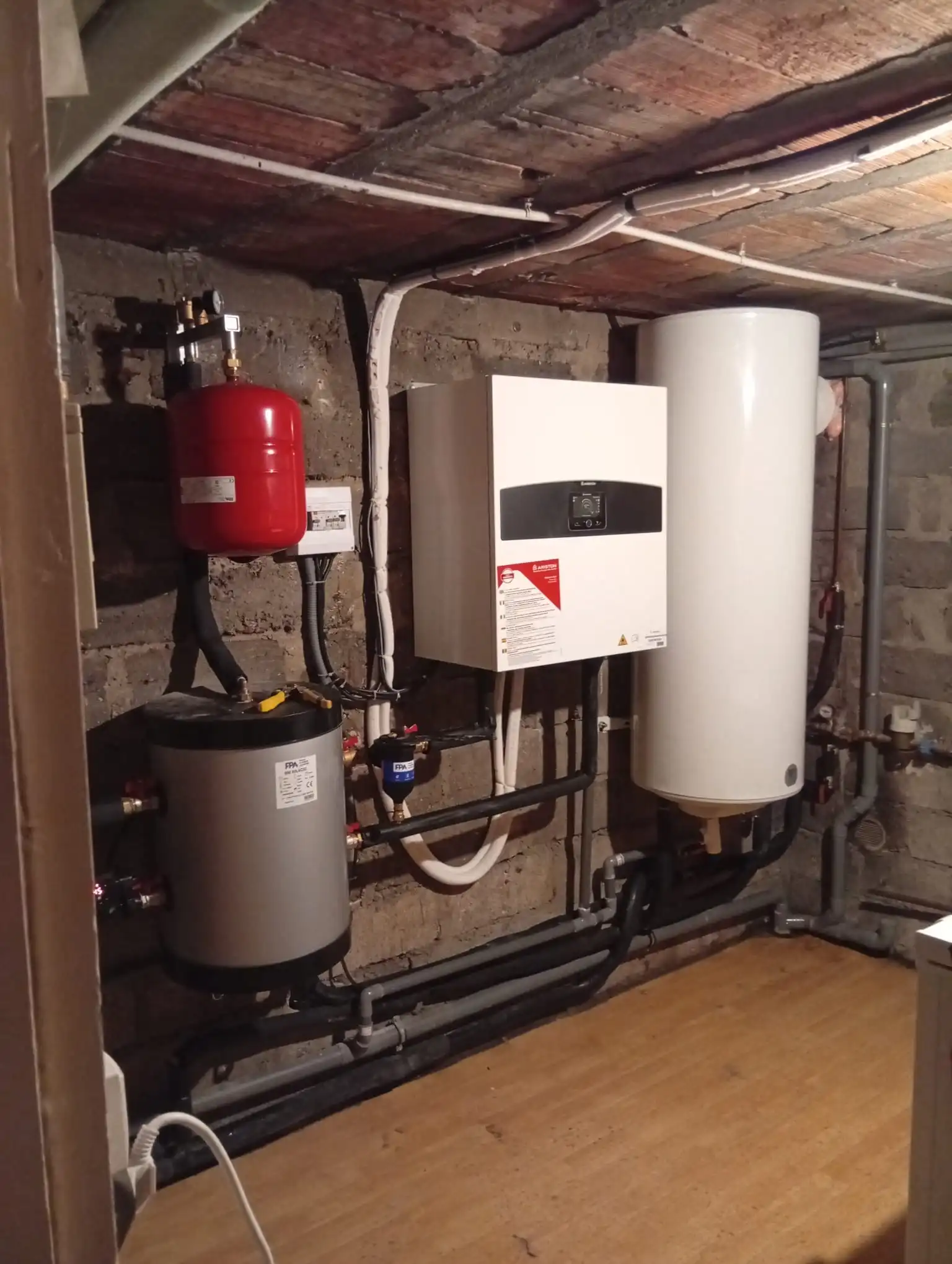 Installation pompe à chaleur air/eau Ariston